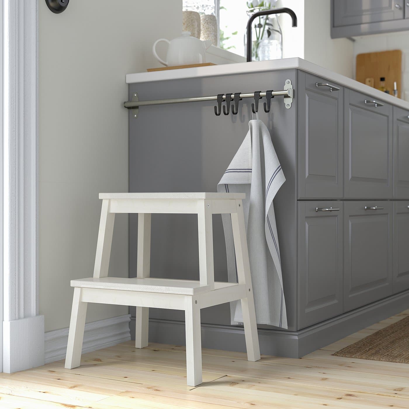 BEKVÄM Step stool — image 2