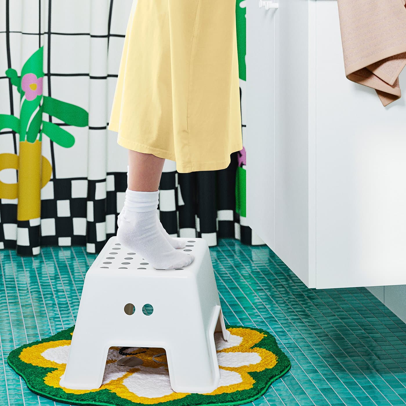 BOLMEN Step stool — image 2
