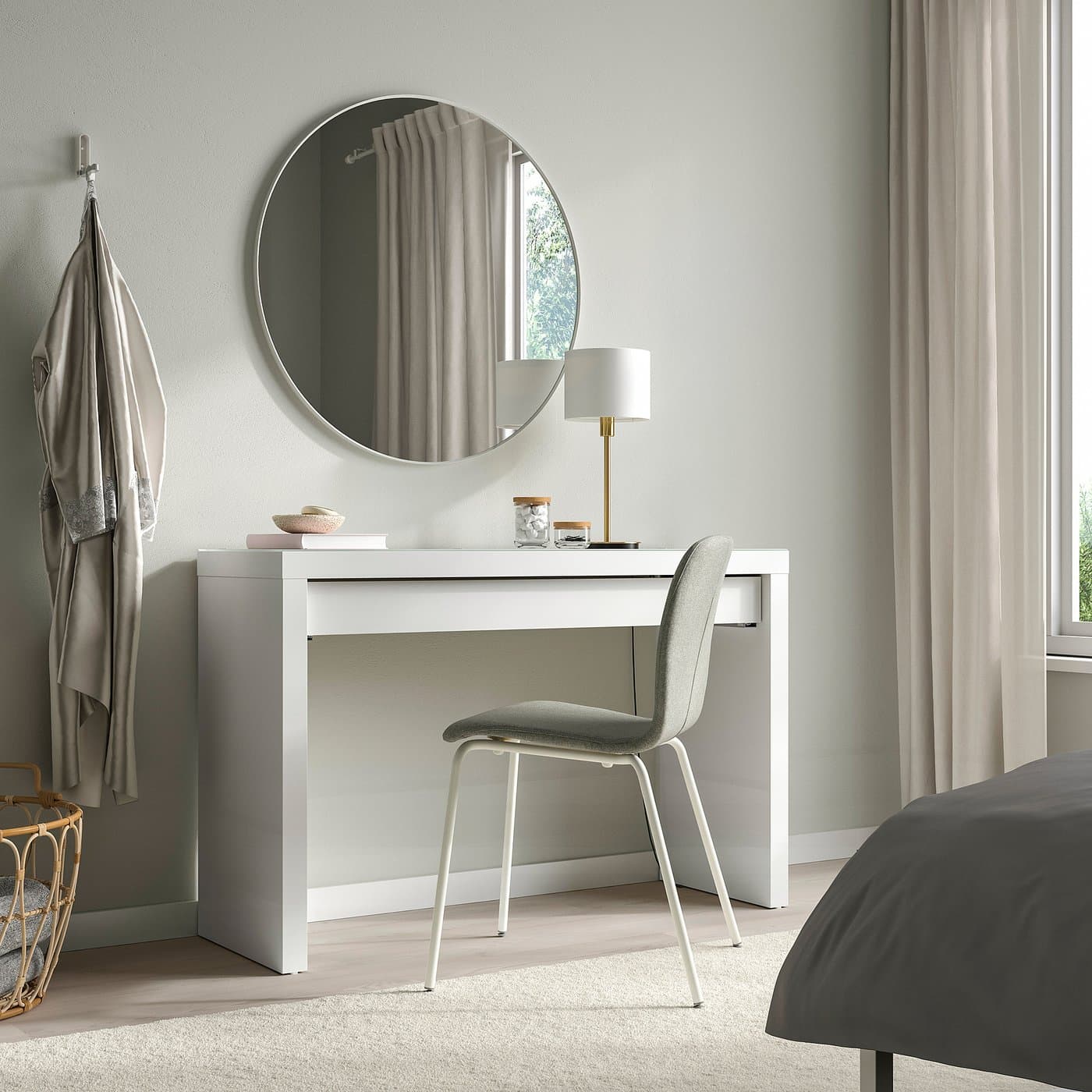 MALM Dressing table - white 120x41 cm — image 2