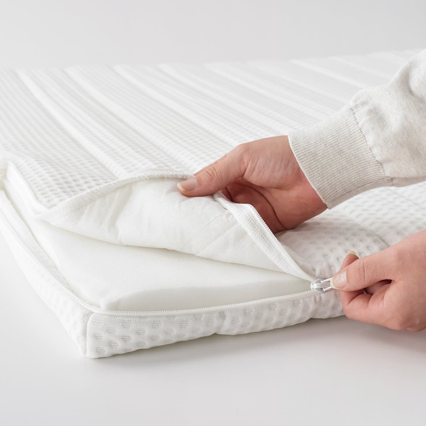 NISSEHOLM Mattress pad - white 90x200 cm — image 6