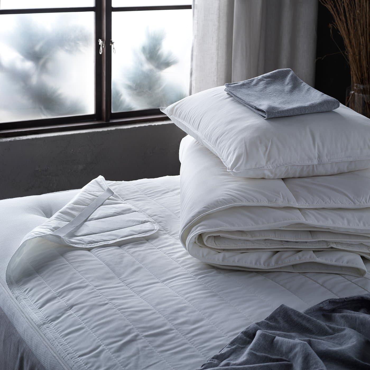 SMÅSPORRE Duvet, warm 200x200 cm — image 3