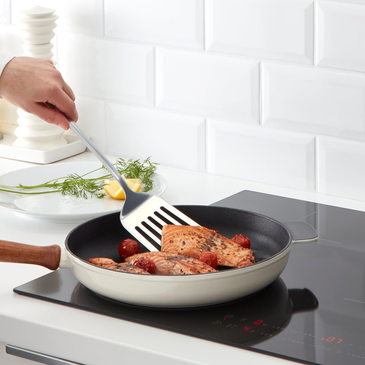 GRUNKA 4-piece kitchen utensil set - stainless steel — image 2