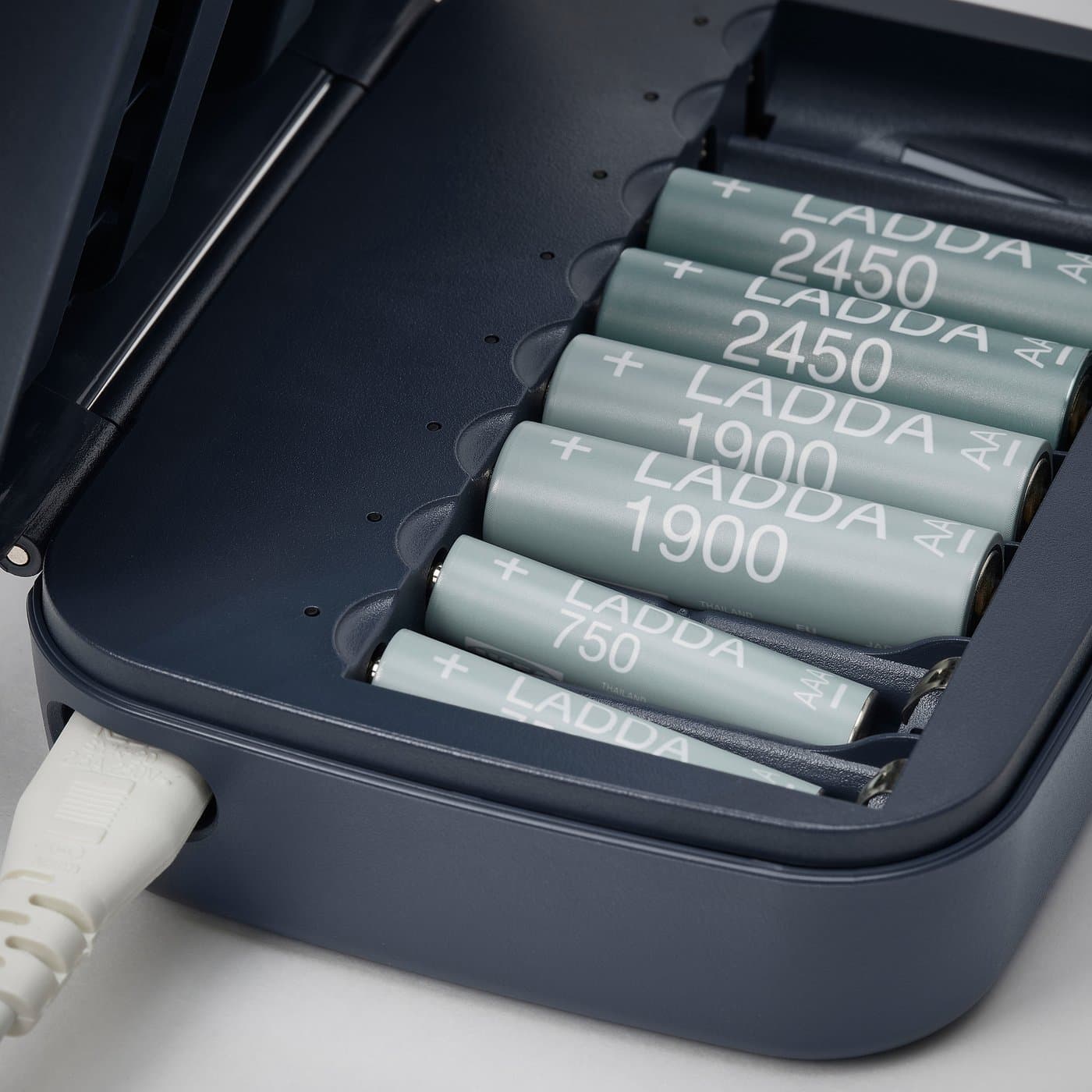 LADDA Rechargeable battery - HR06 AA 1.2V 2450mAh — image 2