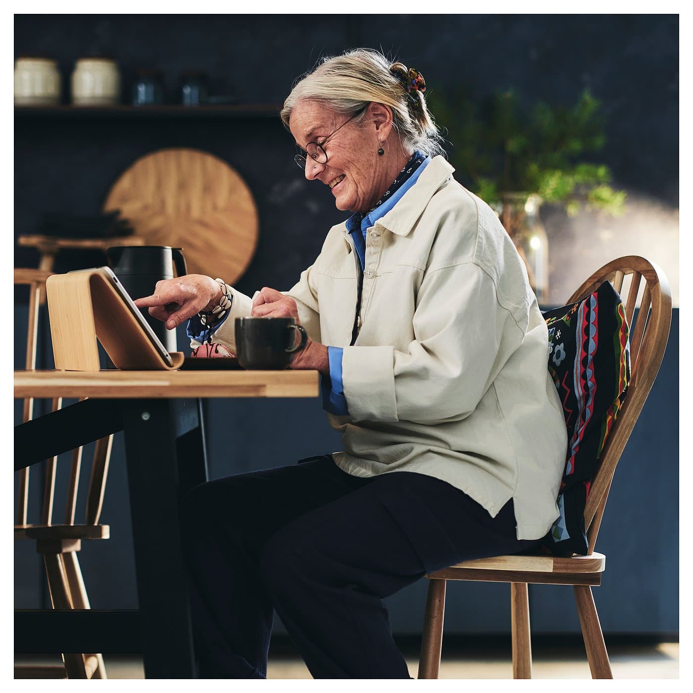 SKOGSTA Chair - acacia — image 5