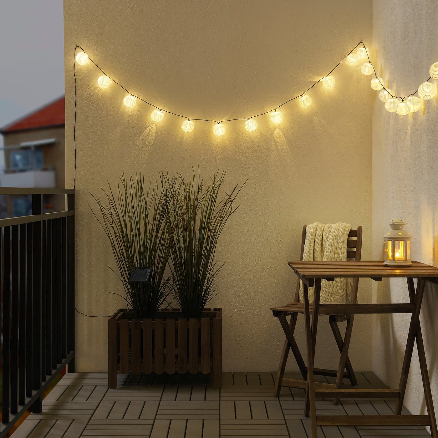 SOLARVET LED lighting chain with 24 lights - outdoor solar-powered/ball white — image 2